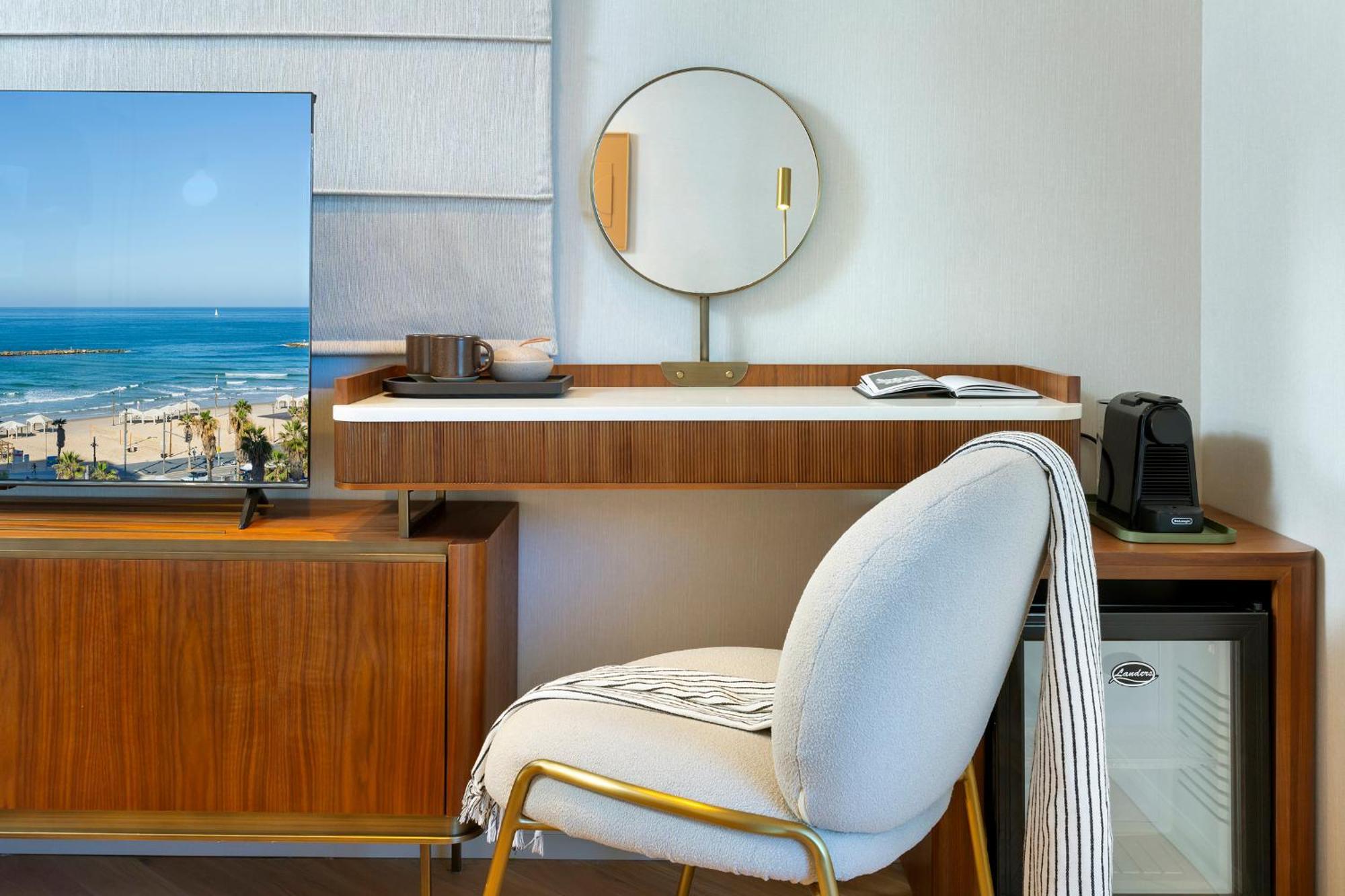 Jewel Tlv Hotel 4*